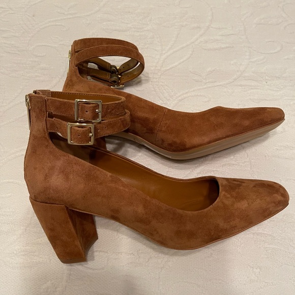 Halston Suede Shoes - Picture 4 of 8